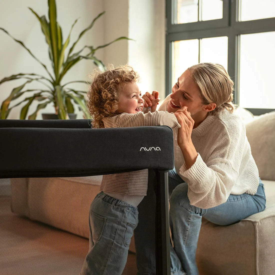 Nuna PAAL Travel Cot