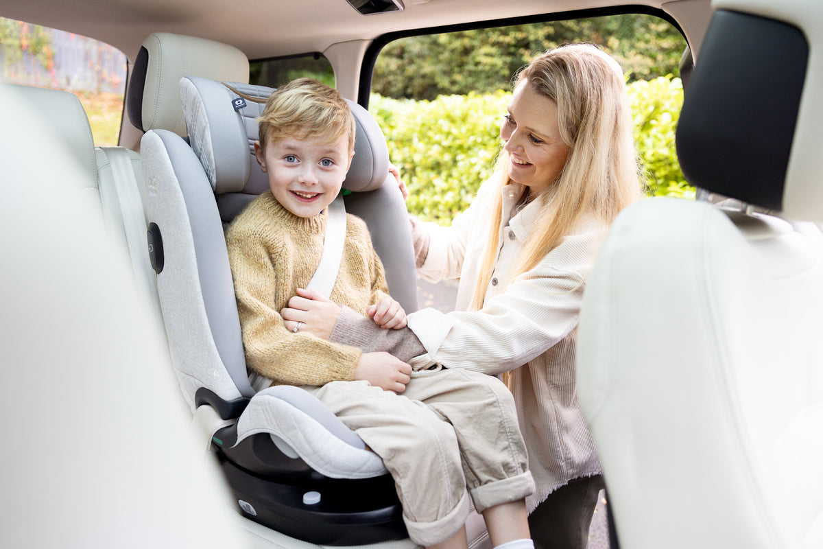 Joie i-Spin XL 360° Spinning Car Seat – Birth to 12 Years (Signature)