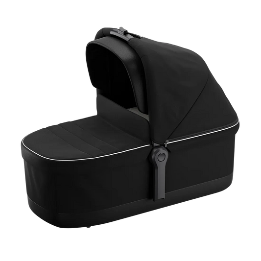 What are the essential features to look for in a newborn pram? - Born in Luxury South Africa