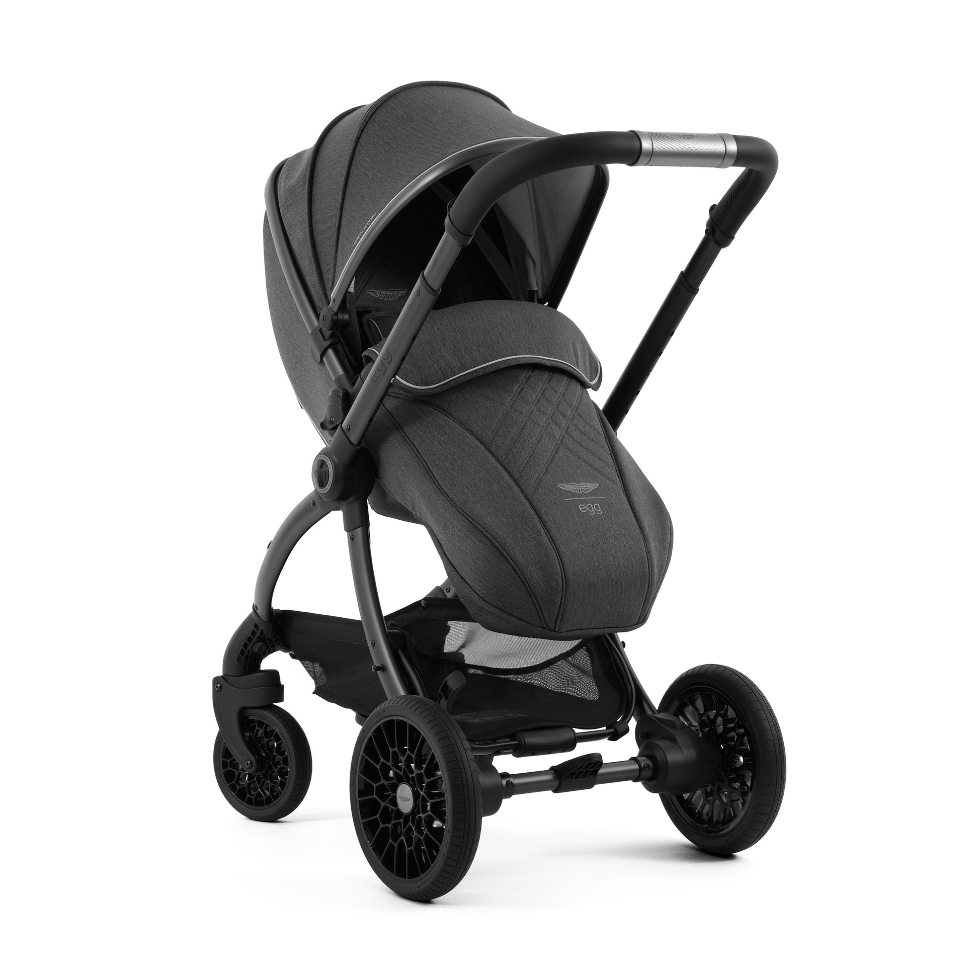 Aston Martin egg3® Package Classic Grey