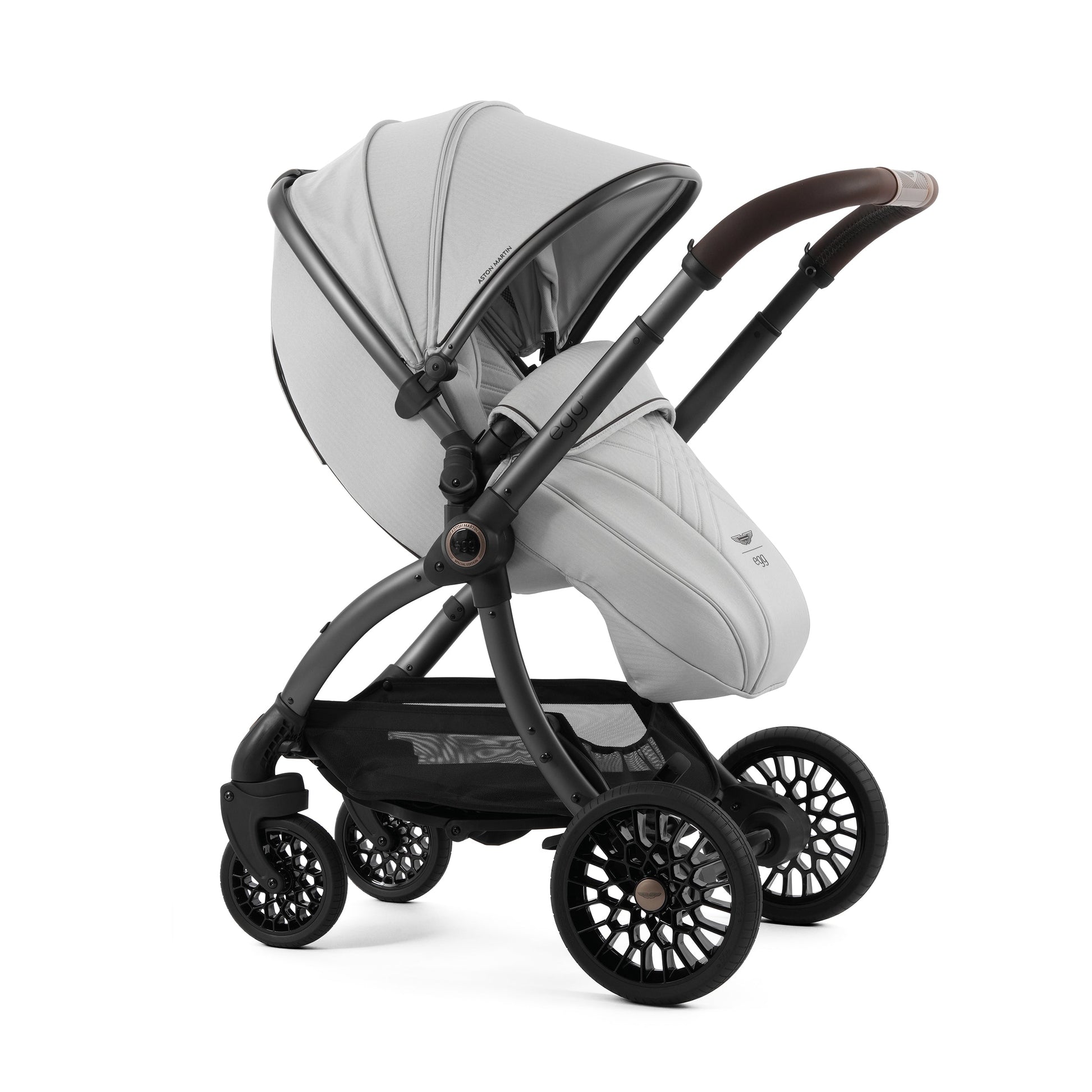 Aston Martin egg3® Package Soft Grey