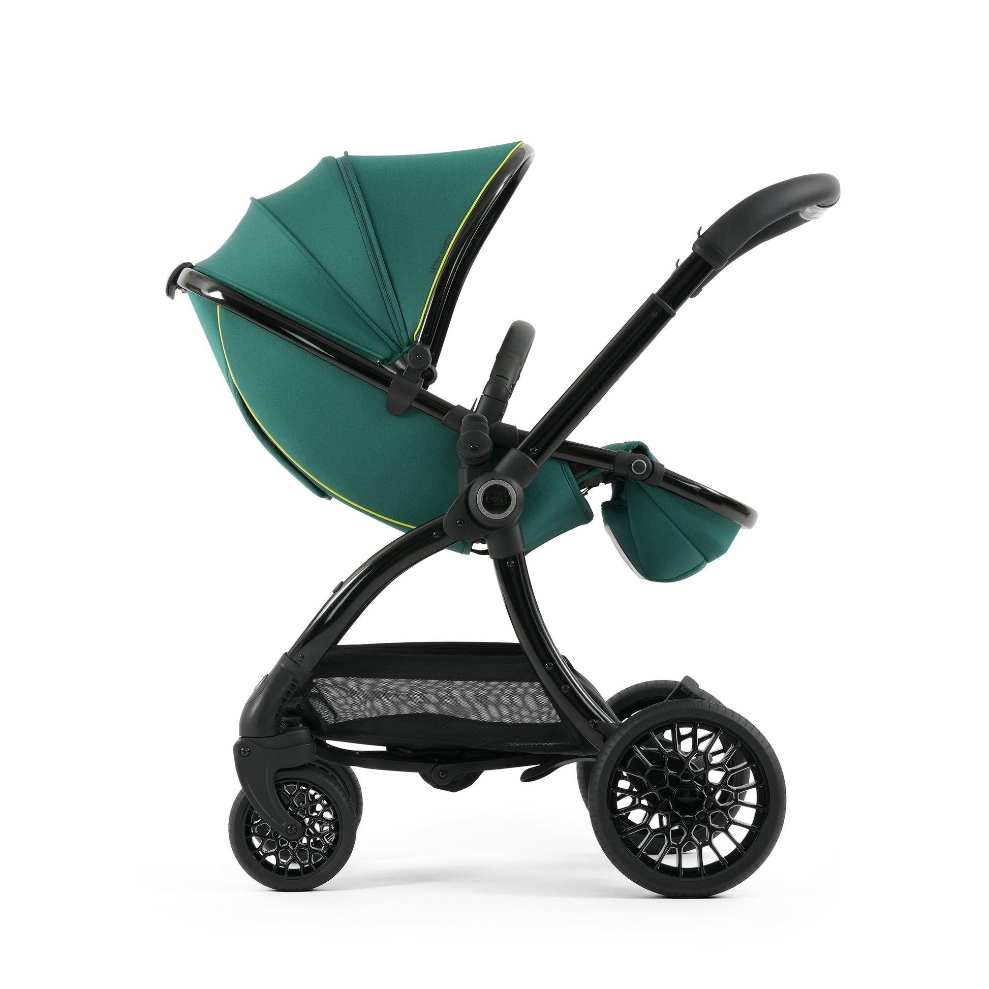 Aston Martin egg3® Package Performance Green